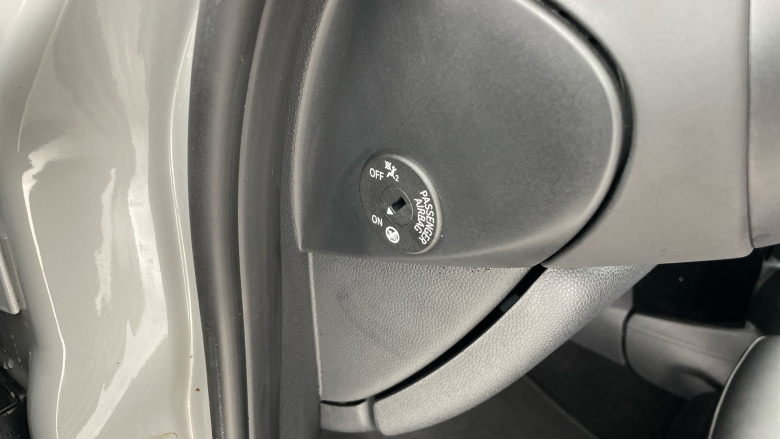 MINI Hatchback 135kW Cooper S Level 3 33kWh 3dr Auto Electric Hatchback